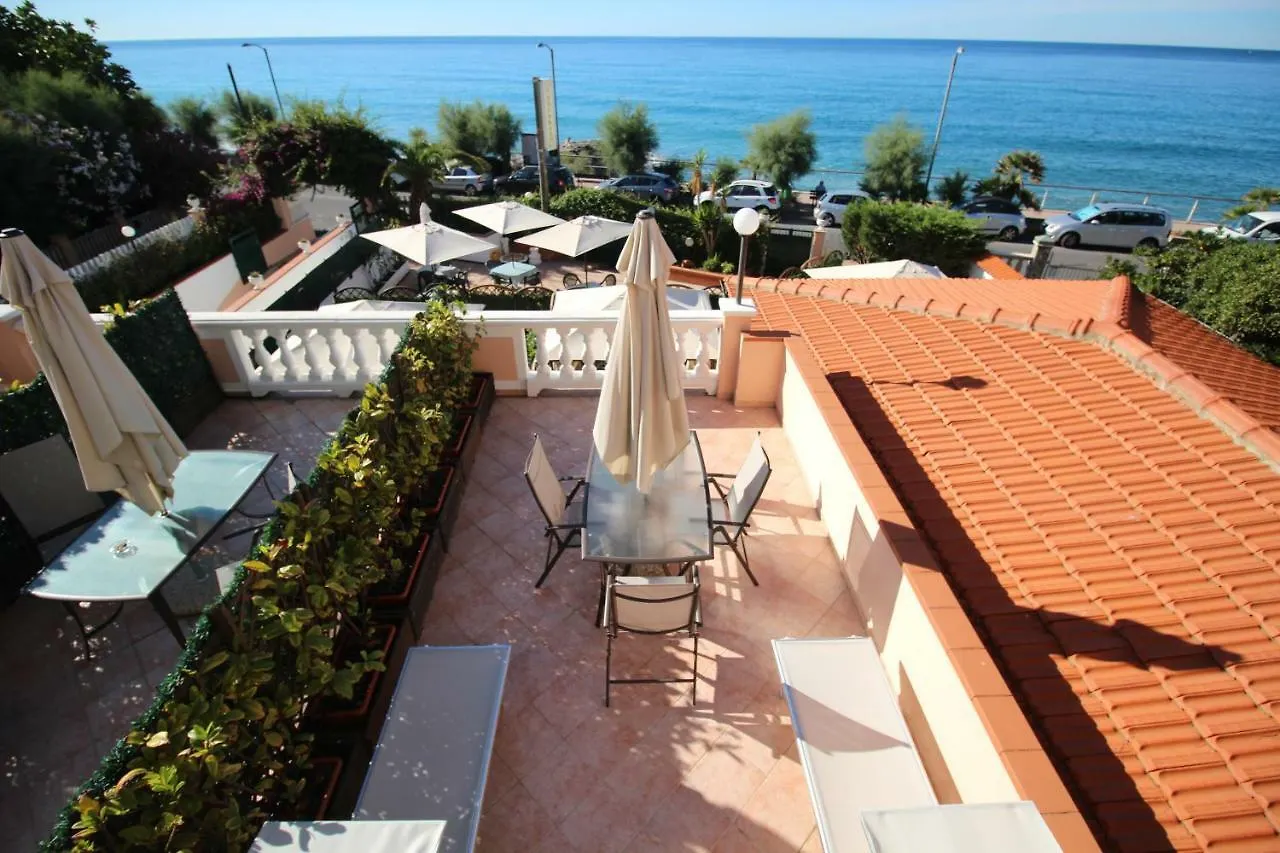 Del Prado Aparthotel Riva Ligure