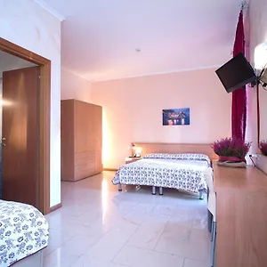 2* Hotel Flora