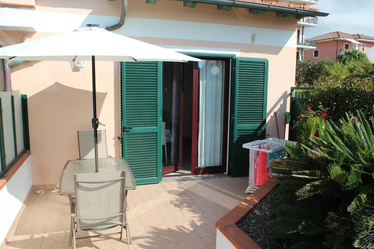 Aparthotel Del Prado Riva Ligure