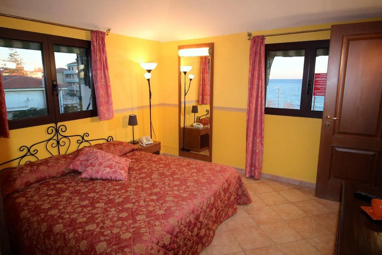 Aparthotel Del Prado Riva Ligure