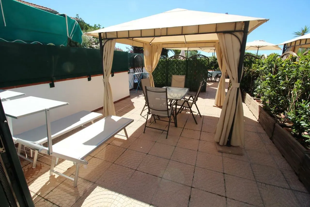 Aparthotel Del Prado Riva Ligure 3*,