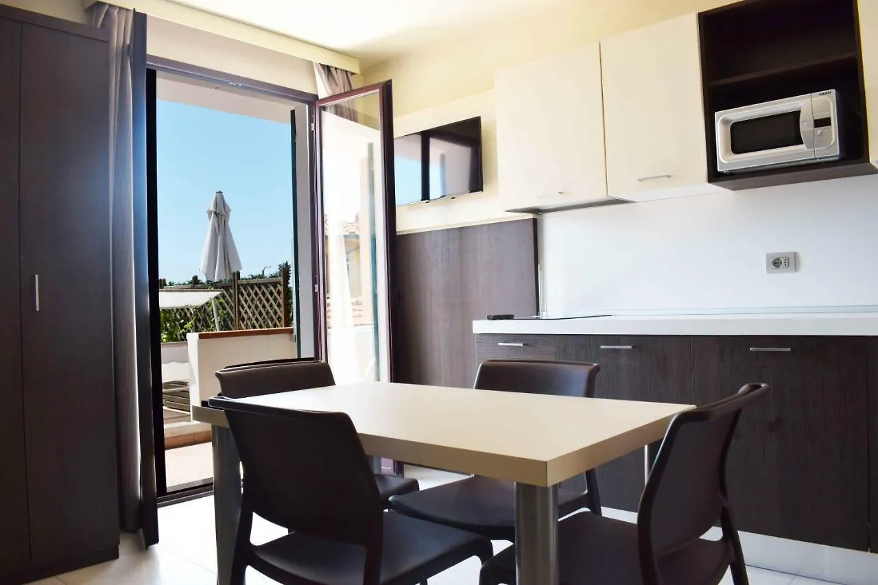Aparthotel Del Prado Riva Ligure 3*,